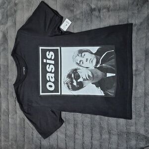Oasis Unisex Black Graphic T-Shirt Size Medium! NWT!